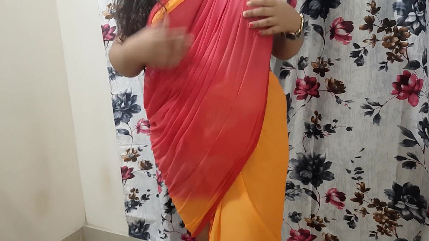 DESI VILLAGE BHABHI CHANGING HER CLOTHES IN BEDROOM WITH CAMERA ON.