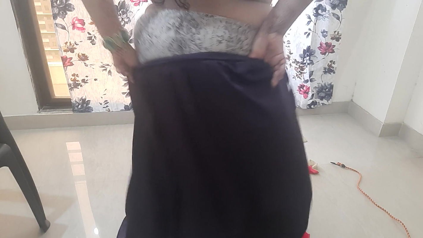 desperate horny desi Indian bhabhi in her bedroom.