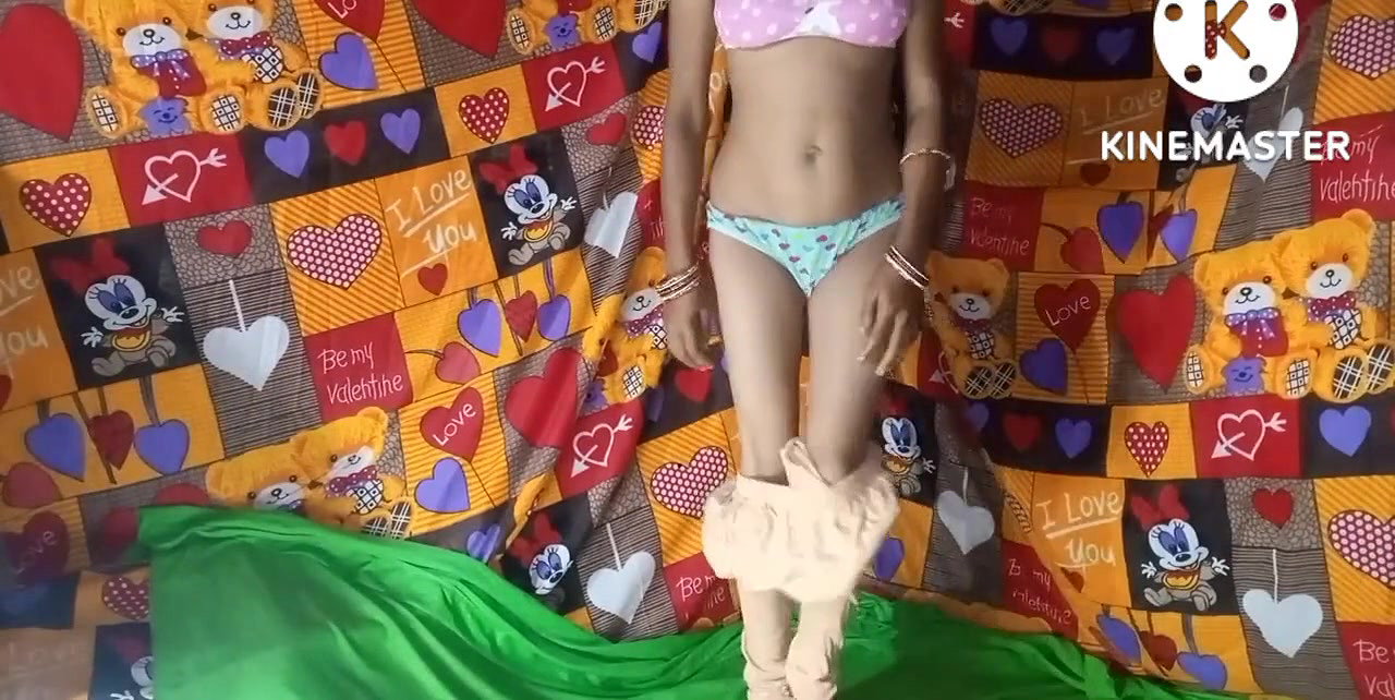 Devar ne apni Ragini Bhabhi ko Chori se Choda.