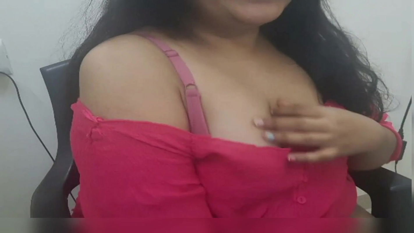 girl seducing her boyfriend on video call.