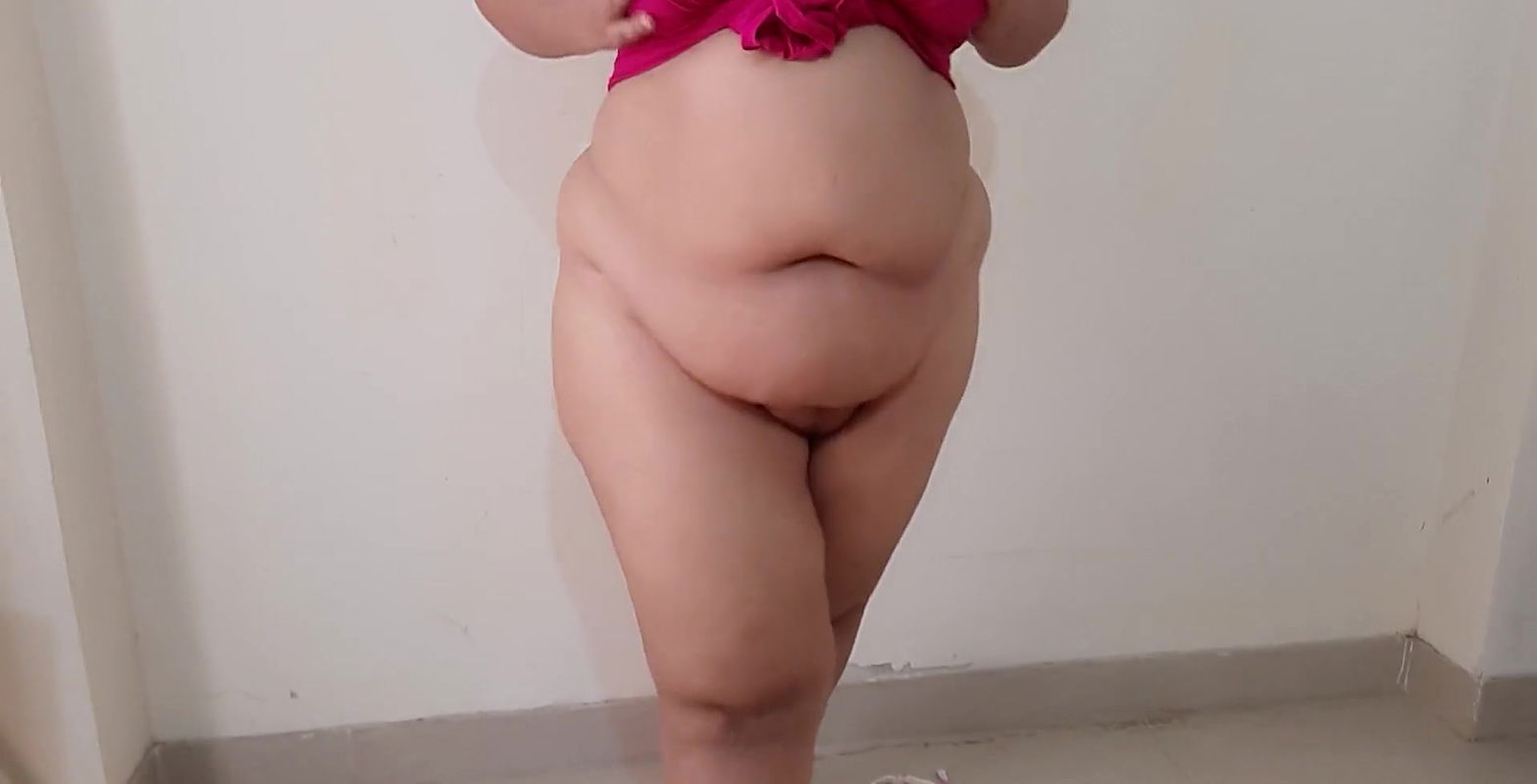 HORNY BIG ASS BHABHI IN HER CUTE SHORT NIGHTDRESS… PART 1.