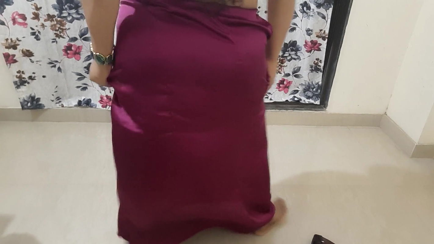 HORNY HOT NAUGHTY BHABHI WITH BIG BOOBS & HOT ASS.. CHANGING HER CLOTHES.