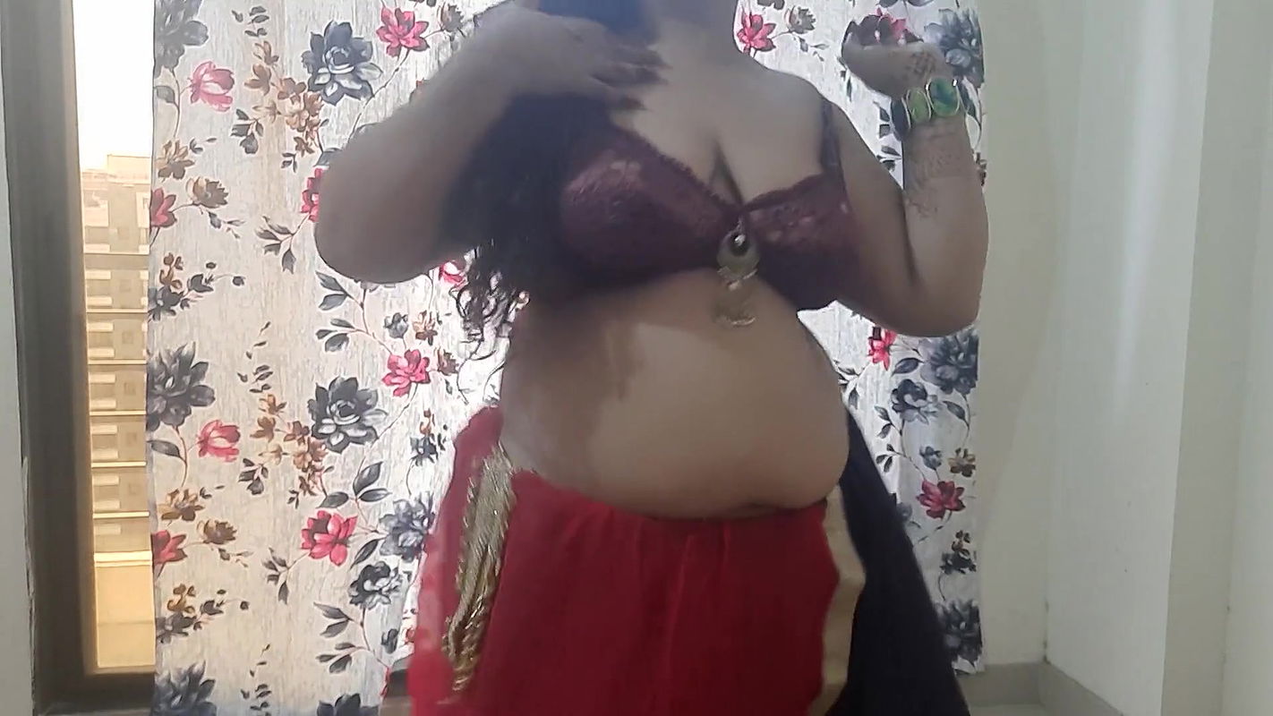 Horny Indian naughty bride getting ready for her suhaagrat.