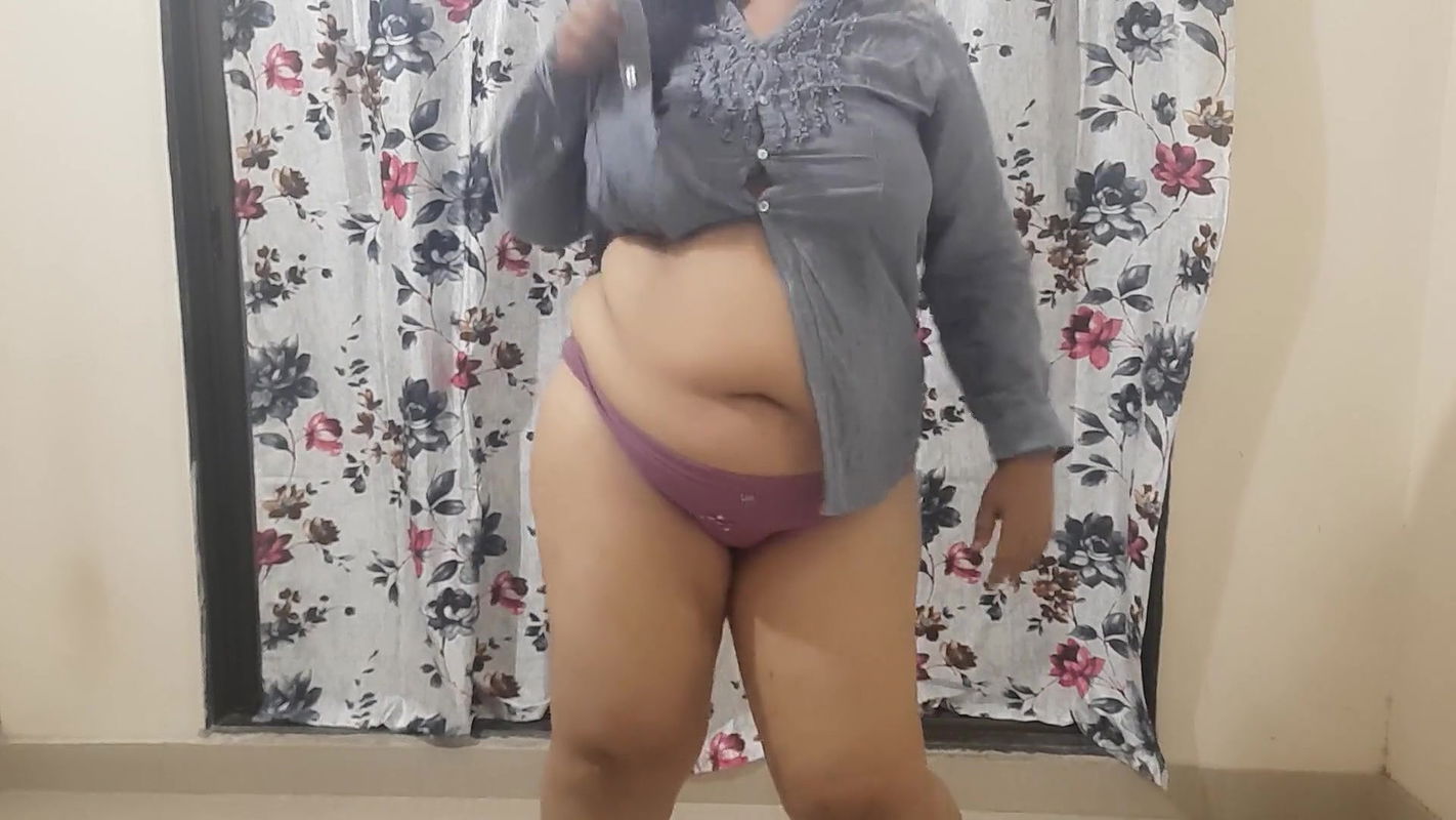 HORNY INDIAN WIFE SEDUCING HER BOSS IN THE OFFICE DURING VIDEO CALL PART 1.