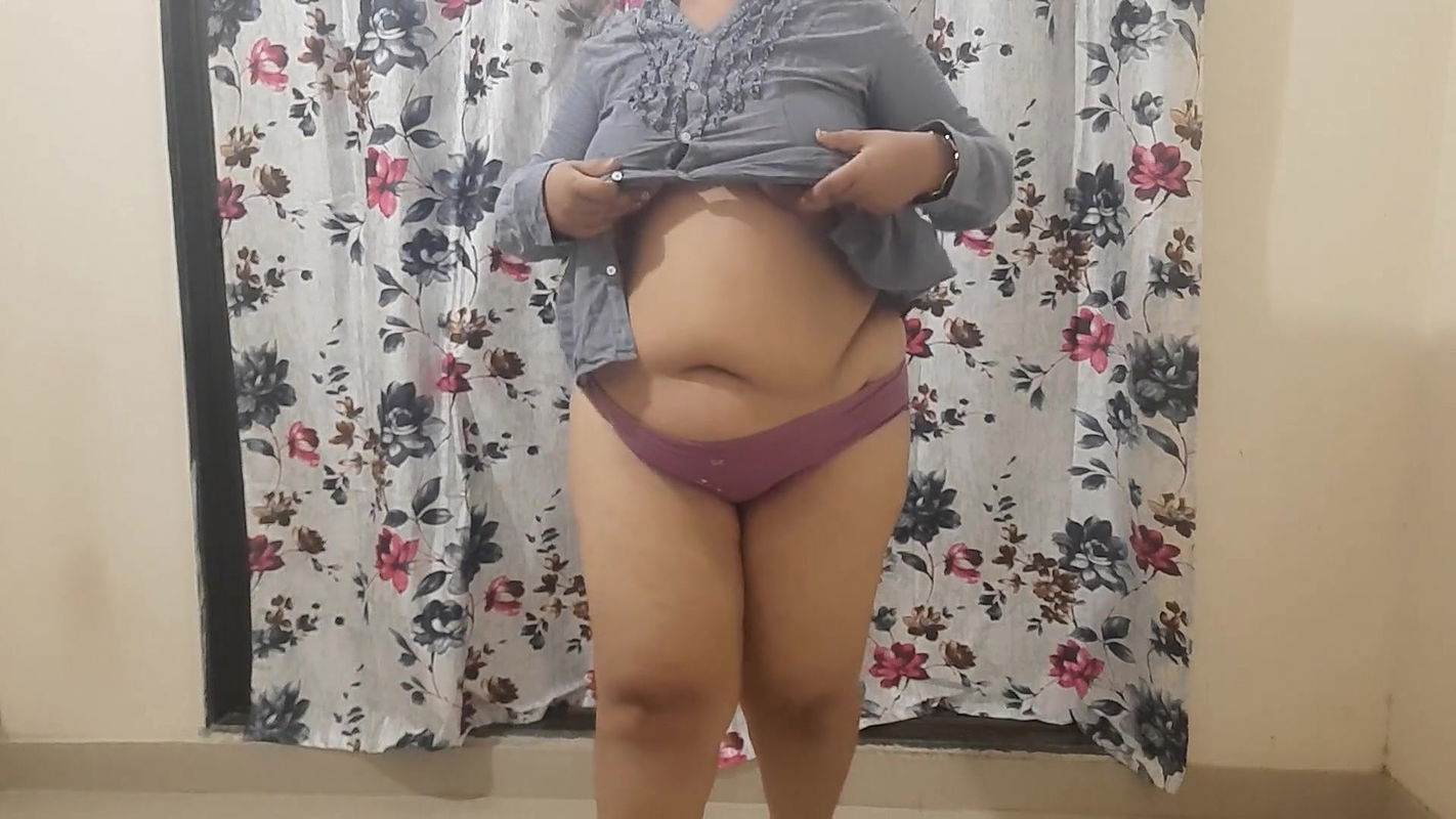 HORNY INDIAN WIFE SEDUCING HER BOSS IN THE OFFICE DURING VIDEO CALL PART 1.