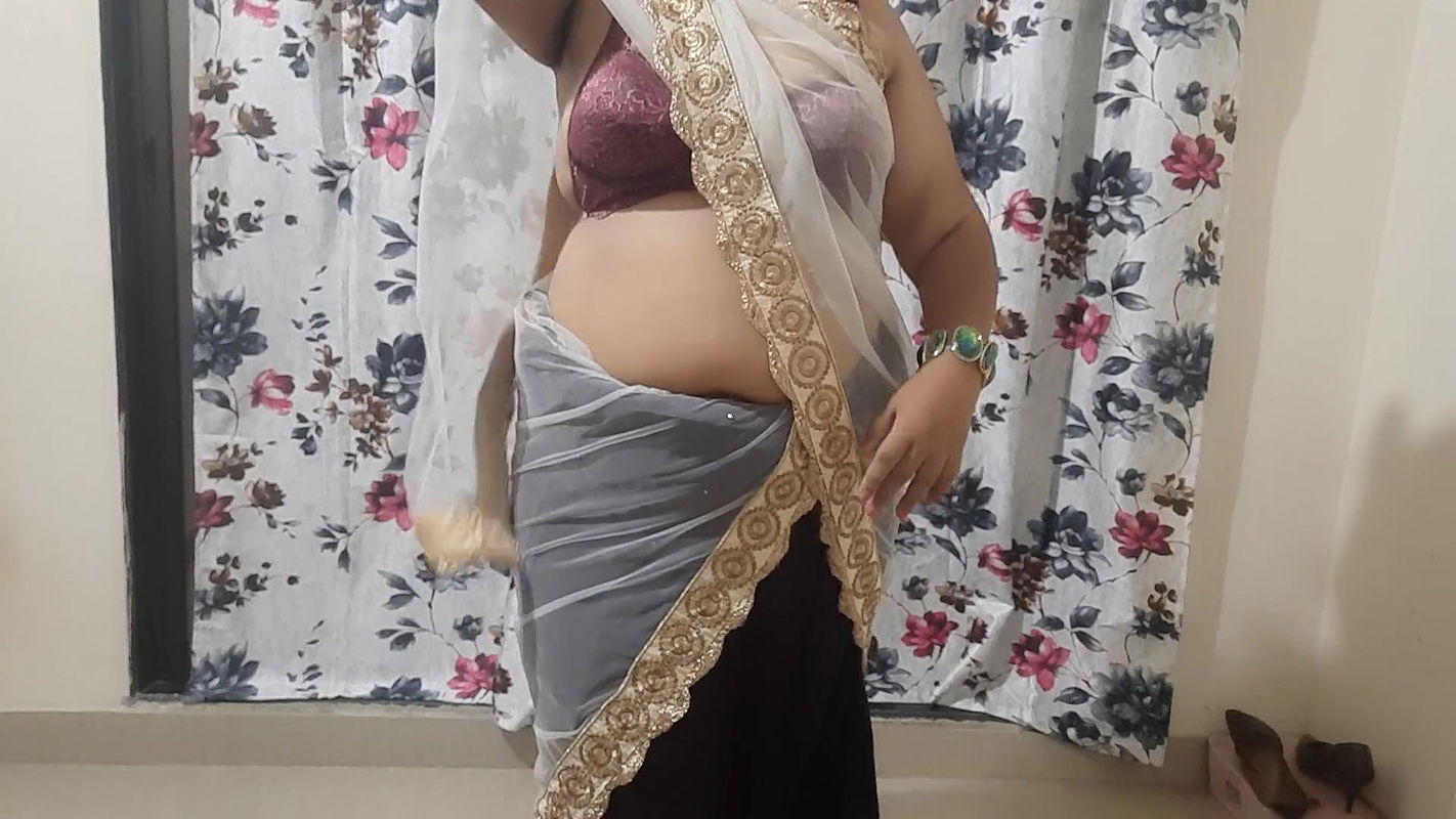 hot naughty Indian desi bhabhi getting ready for her secret boyfriend.