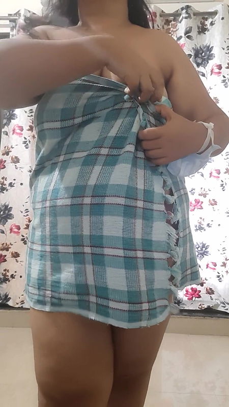 hot naughty sexy samaiya just took bath and got ready.