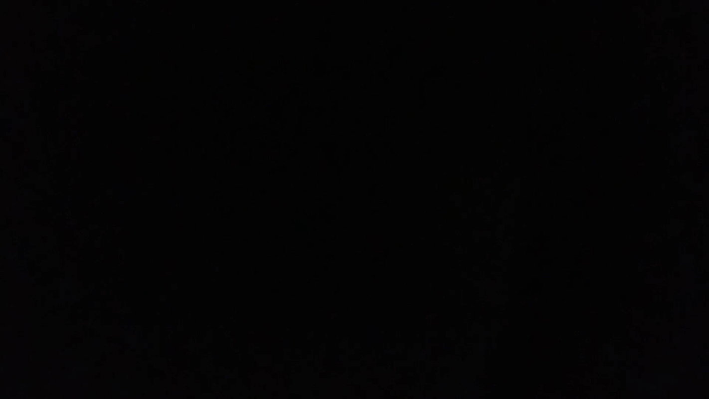 Hot wife fucking home.