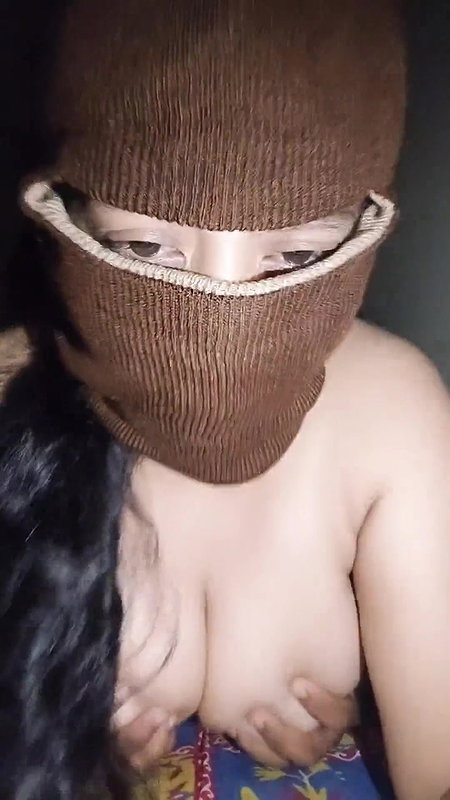 Indian hot boobs fondling and nipples squeezing.