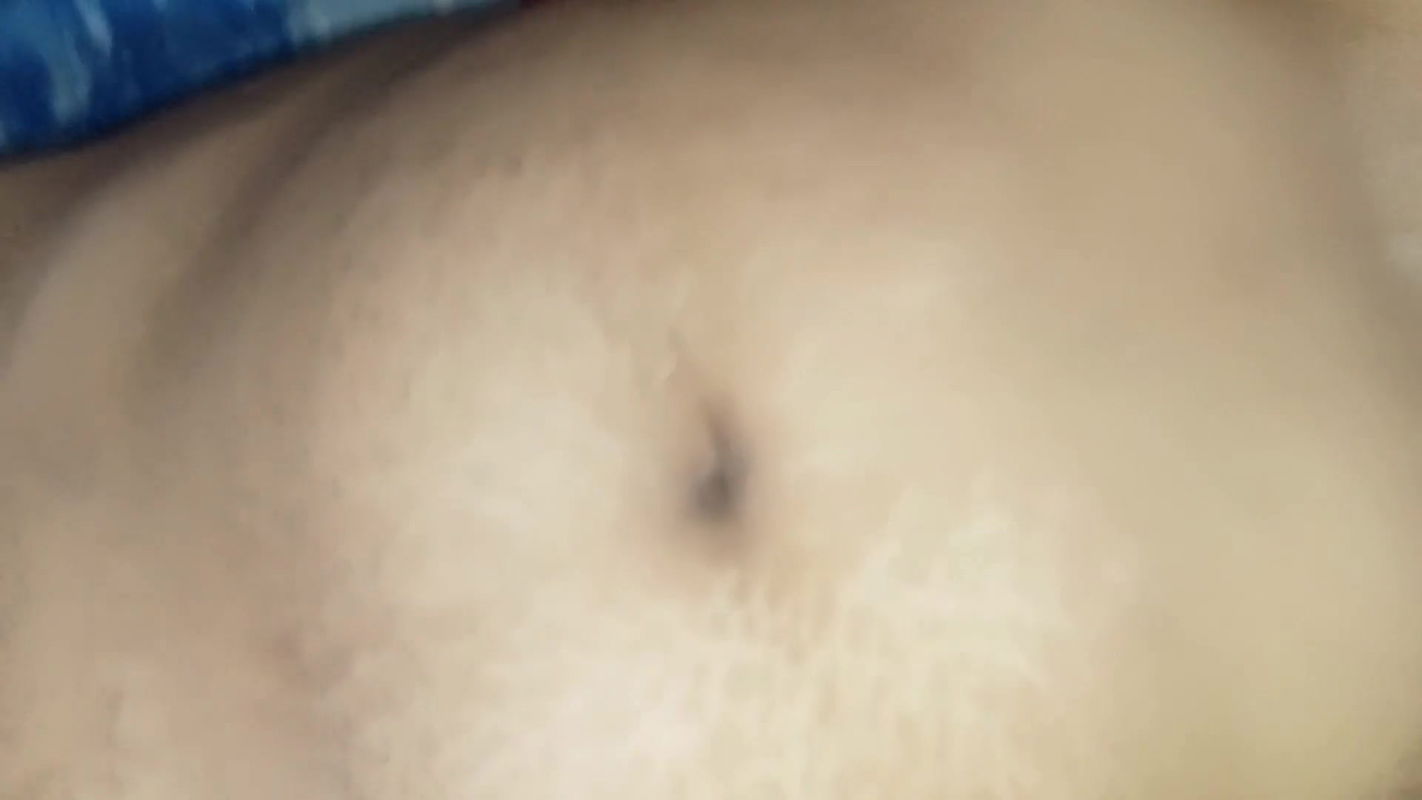 Indian mature mom show in full body.