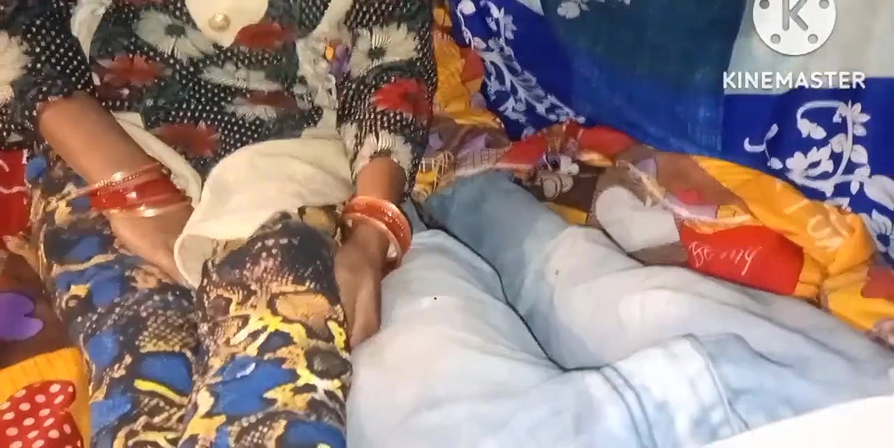 Indian Ragini Bhabhi ki bikini me Removing Show Treller.