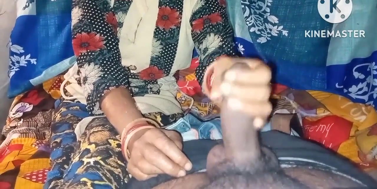 Indian Ragini Bhabhi ki bikini me Removing Show Treller.