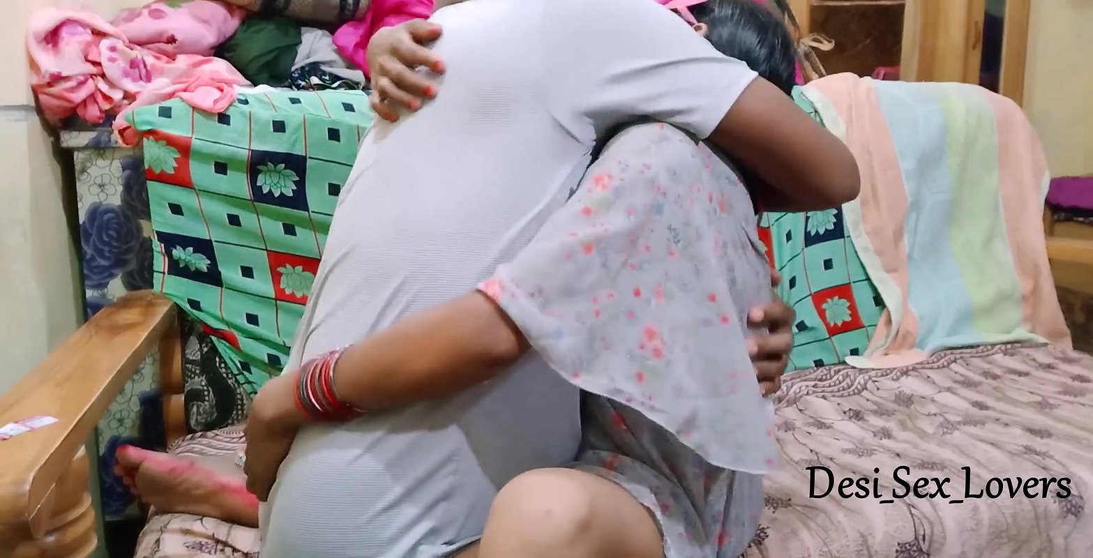 Jawan Aur Haseen Desi Biwi Ki Us Kay Ghar Mai Mast Chudai Aur Gaand Bhi Mari.