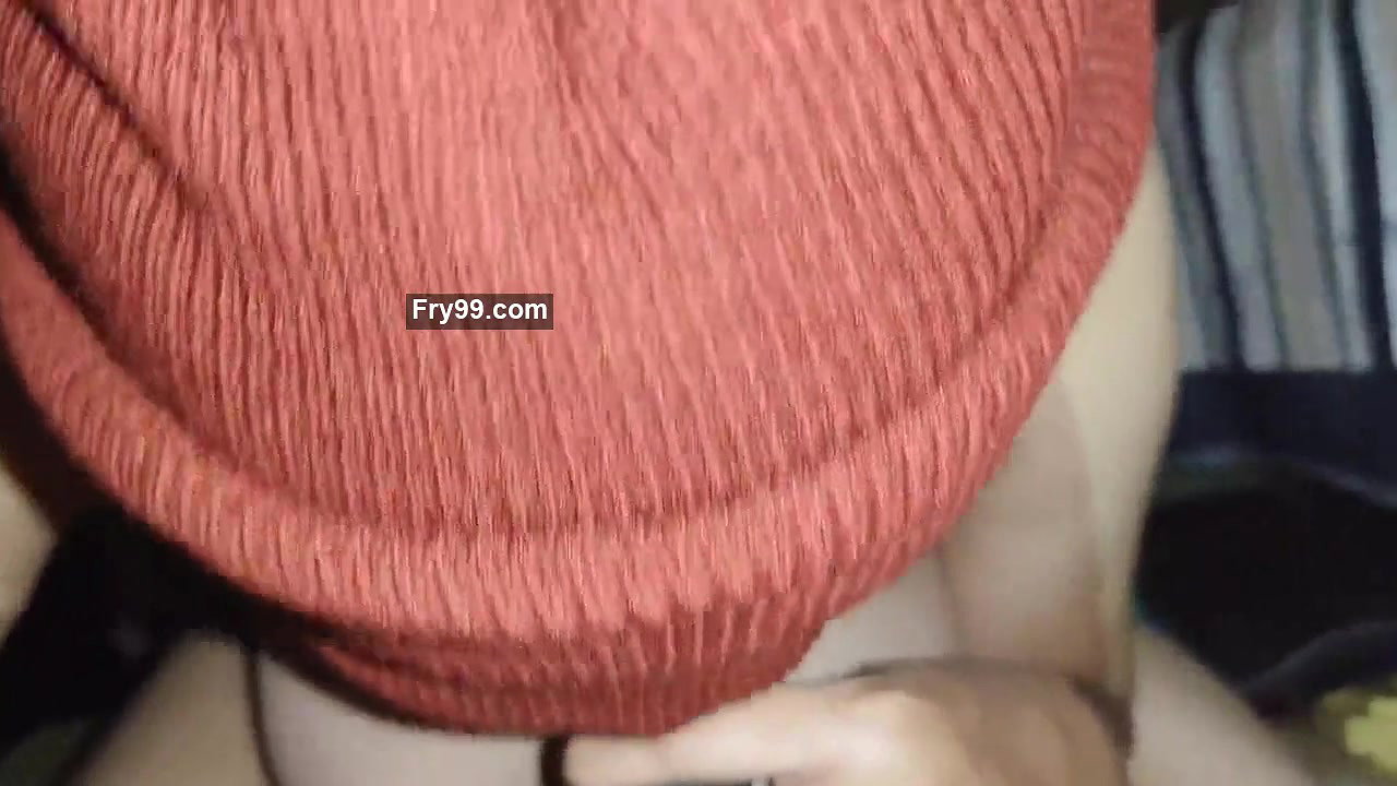 Mallu girl fucked in mouth by her nephew’s friend.