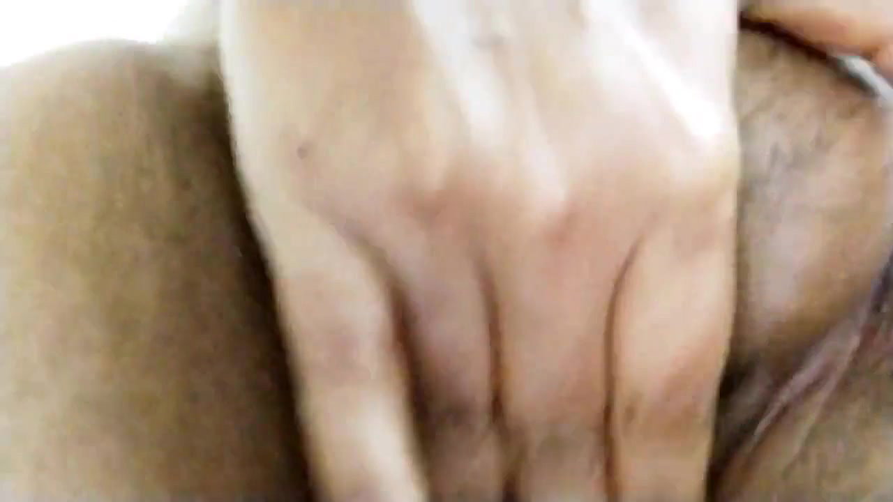 Manisha aunty – Vaginal fingering.