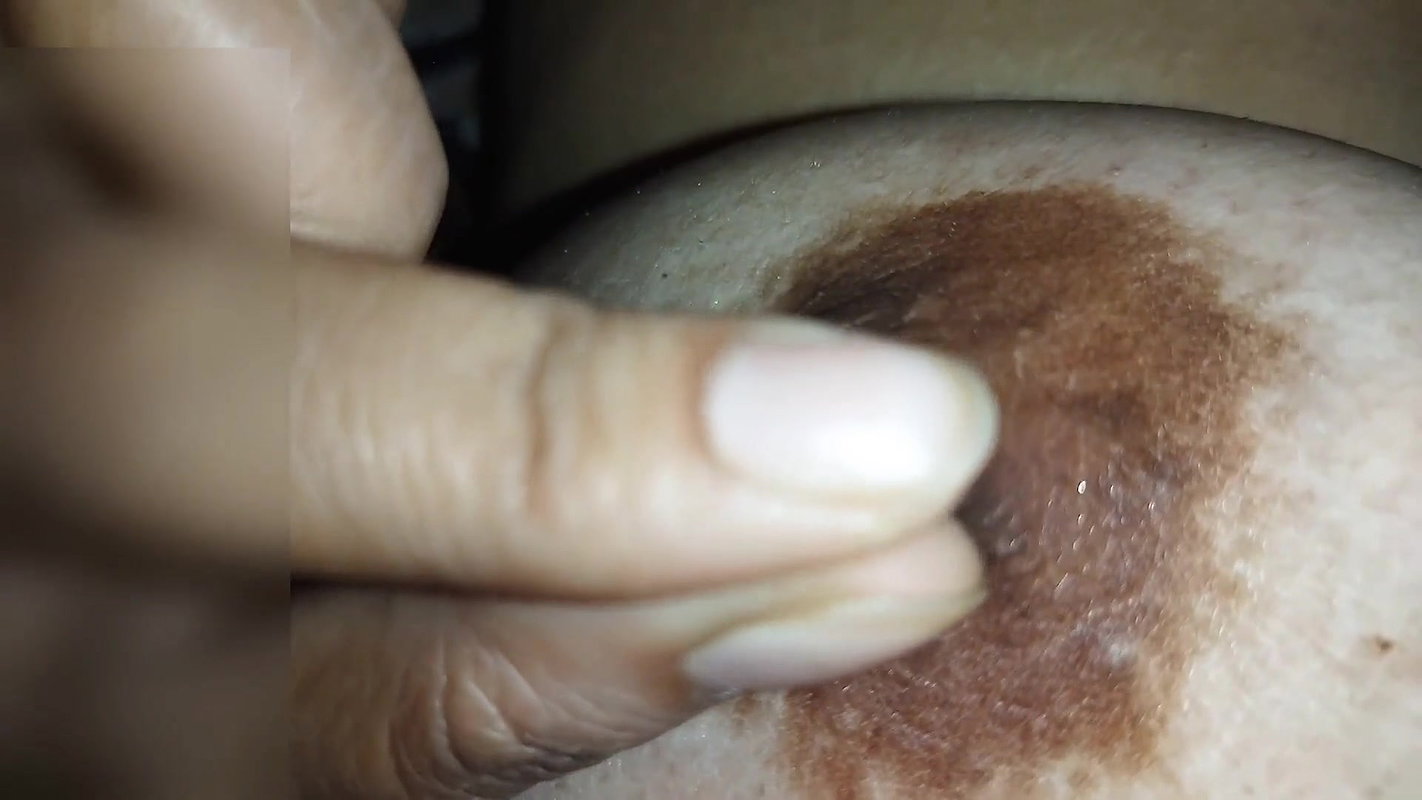 Manisha showing her Nipple sizzling.