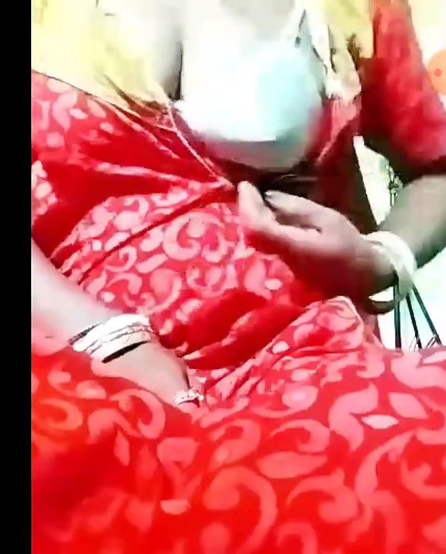 Mujhe Chodo meri chut Pani Pani hogei hai.