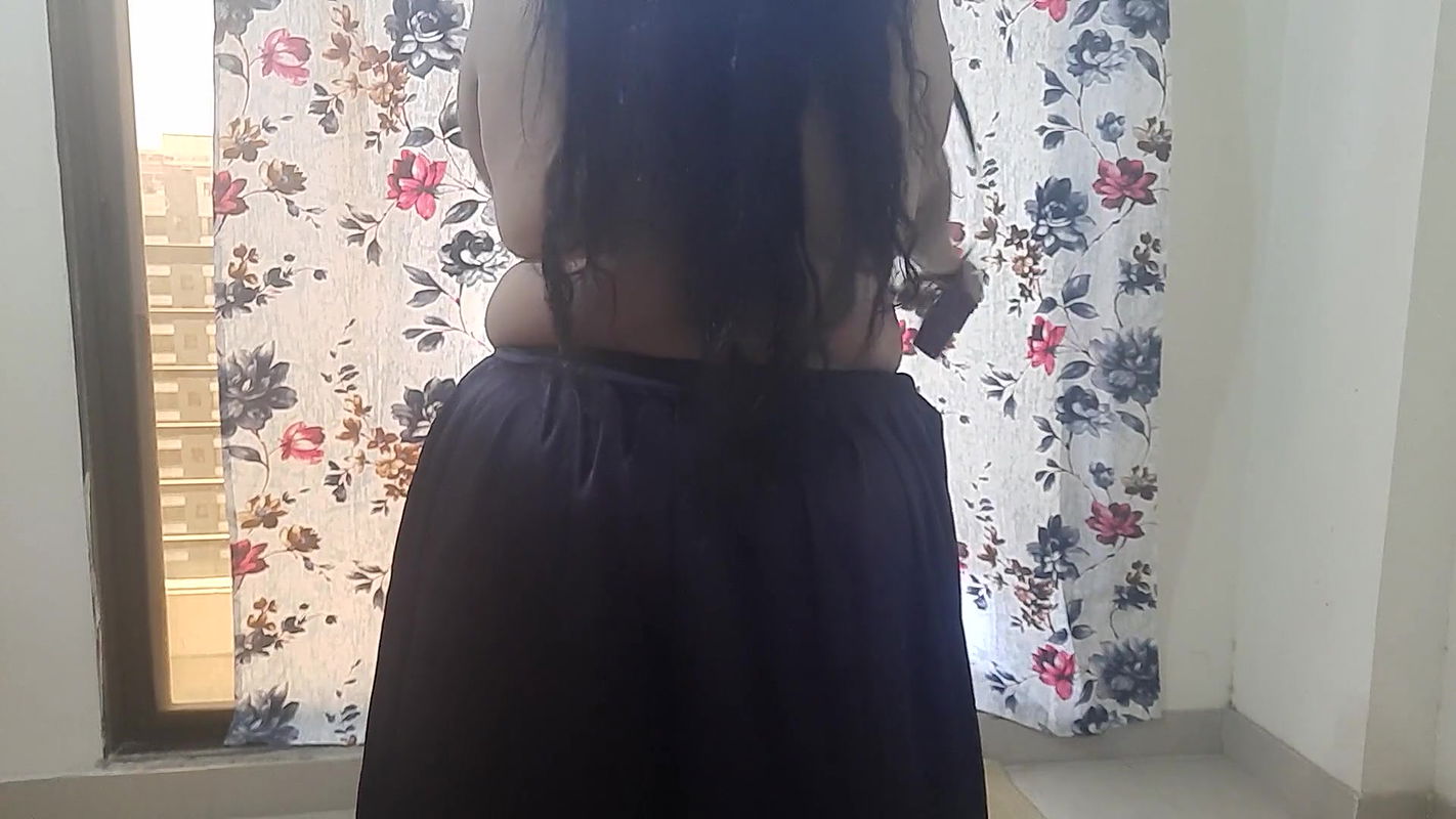 NAUGHTY BHABHI GETTING READY FOR HER FUCK NIGHT WITH HER DEVAR.