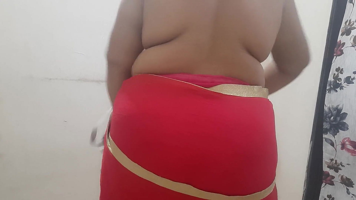 naughty desi Indian wearing saree and getting horny.
