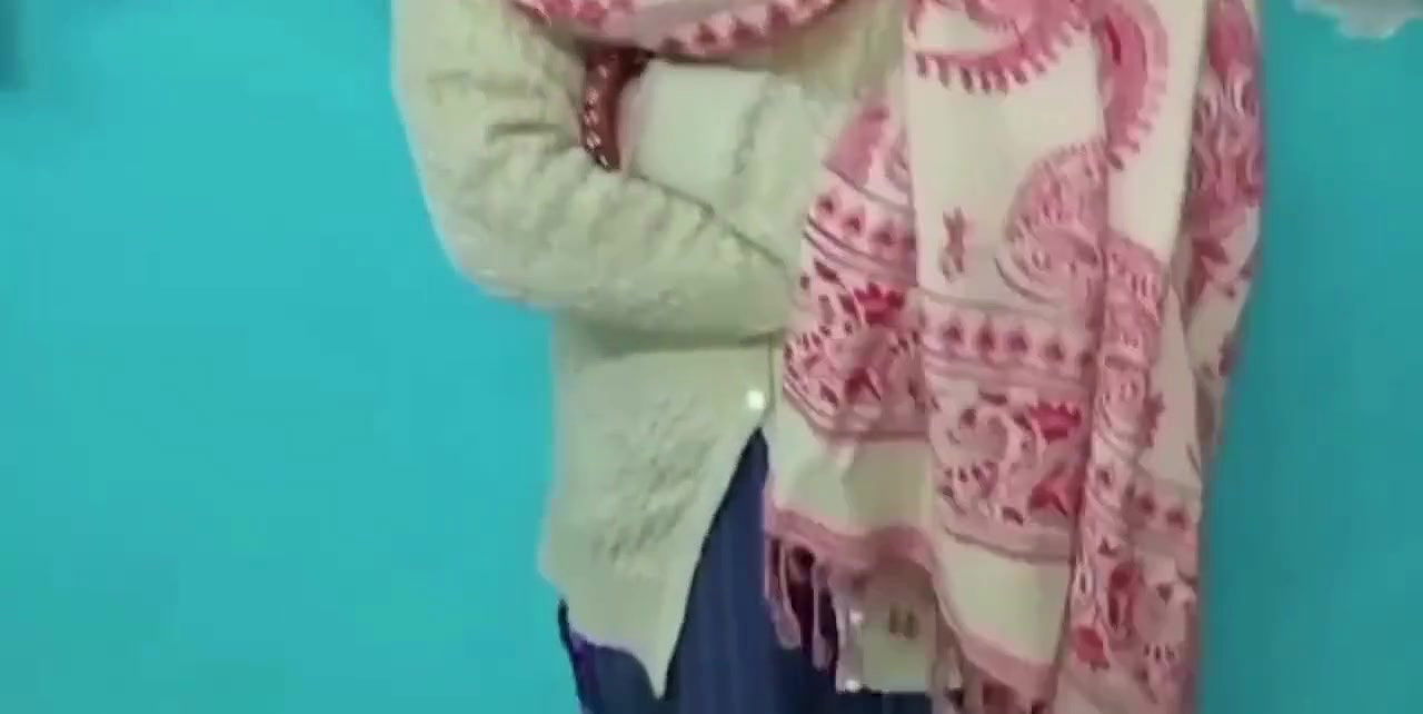 On the occasion of new year, sister-in-law gifted her brother-in-law Fuck given a chance.