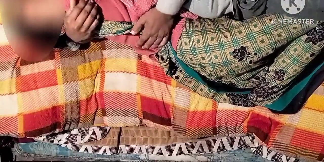 Padhos ki Bhabhi ki mast chudayi Bhabhi ne devar ka Pani nikal diya