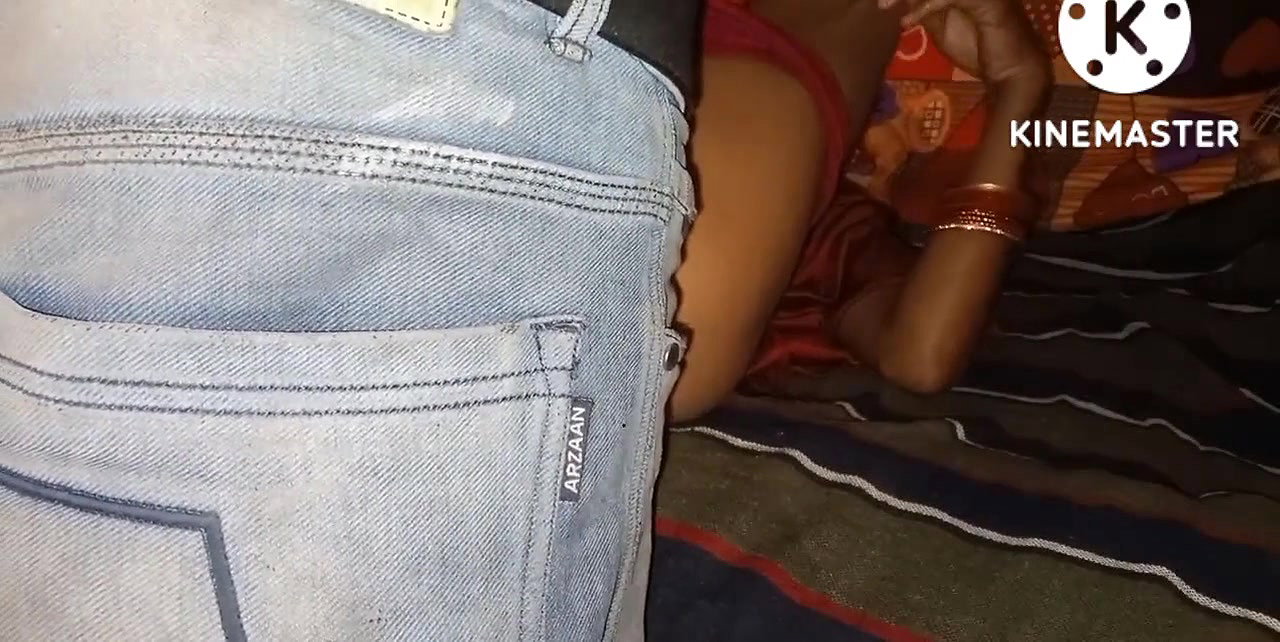 Ragini Ne Apne nokar ke sath Chudai kiya.