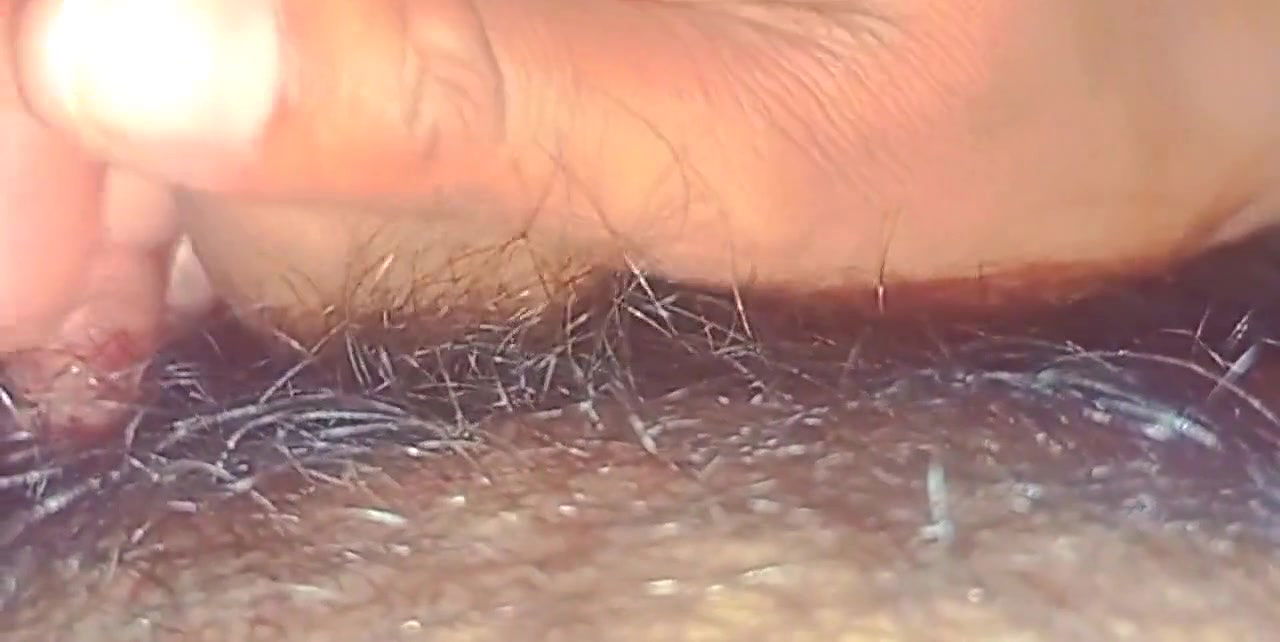 xShare bed with stepsister indian muh boli bhan k sath bed dete kiya pher bhn ne dhere se land pakd leya.