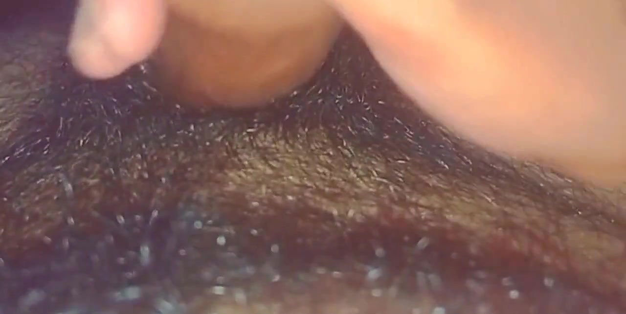 xShare bed with stepsister indian muh boli bhan k sath bed dete kiya pher bhn ne dhere se land pakd leya.