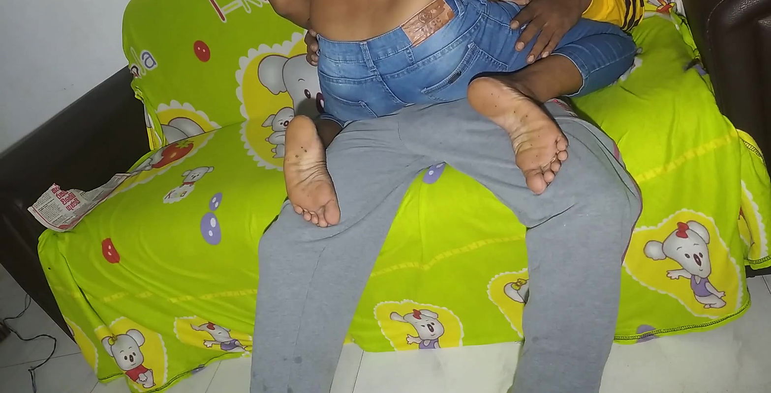 Sri Lankan girlfriend fucking.