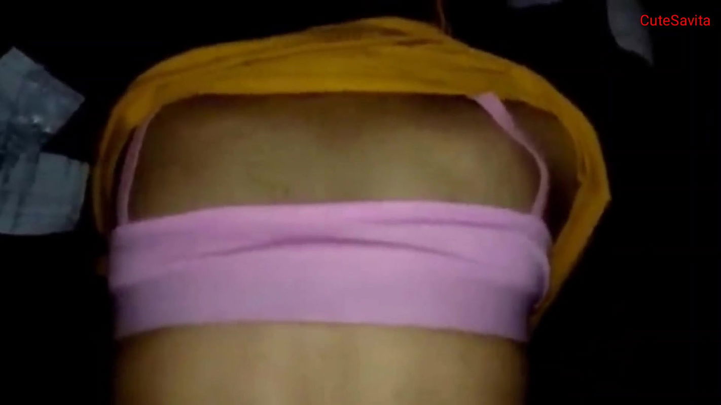 teen girlfriend fucking horny pussy self musterbating.