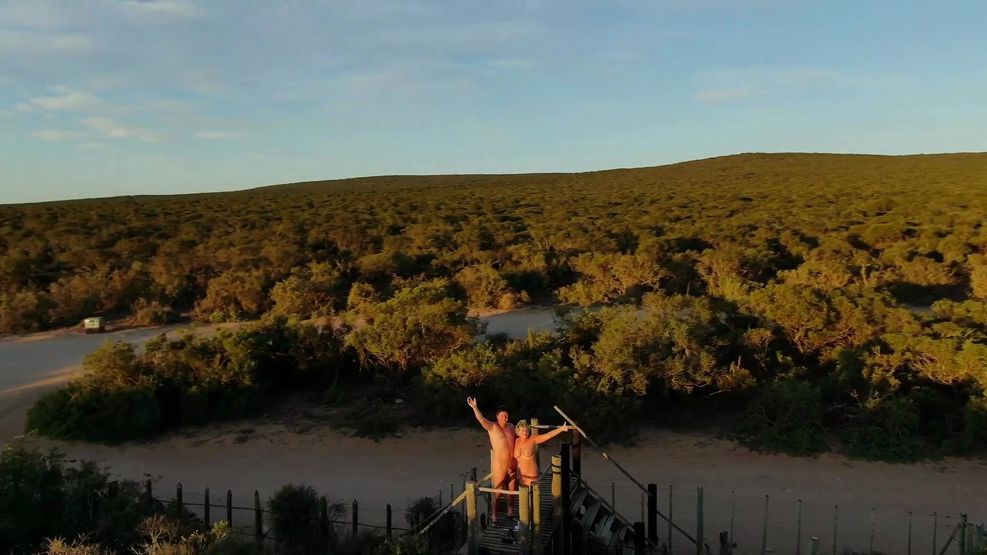 Beach girl .194_f0276d84
