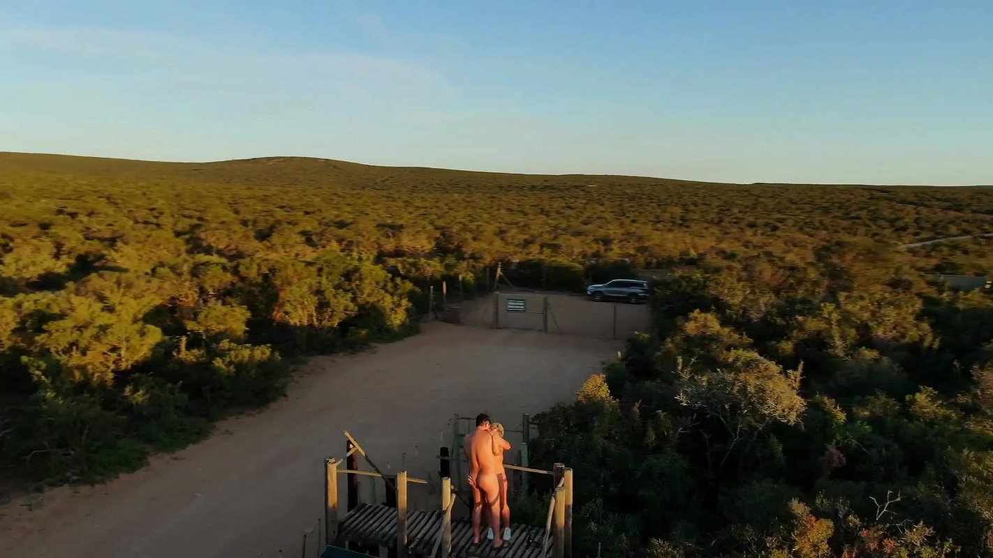 Beach girl .194_f0276d84