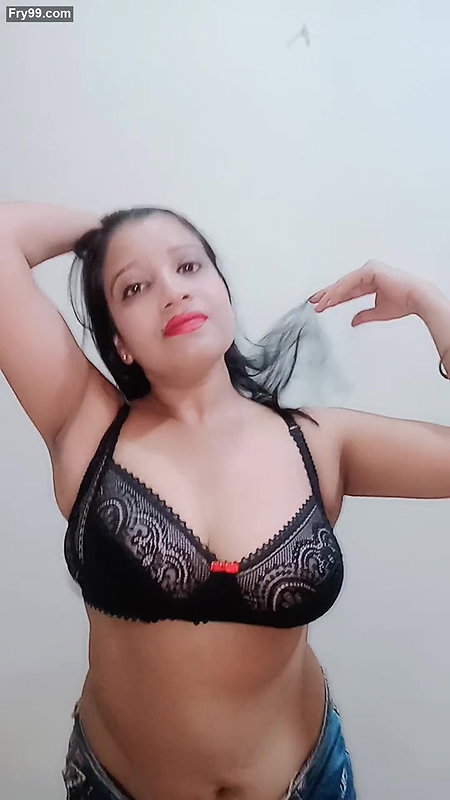 Nikita bhabi nice body – 4