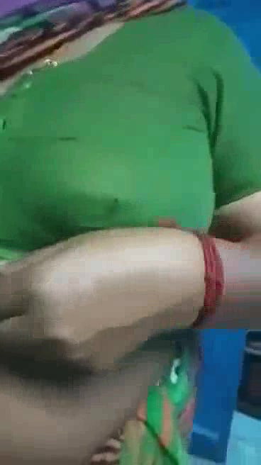 Tamil Aunty Show Play