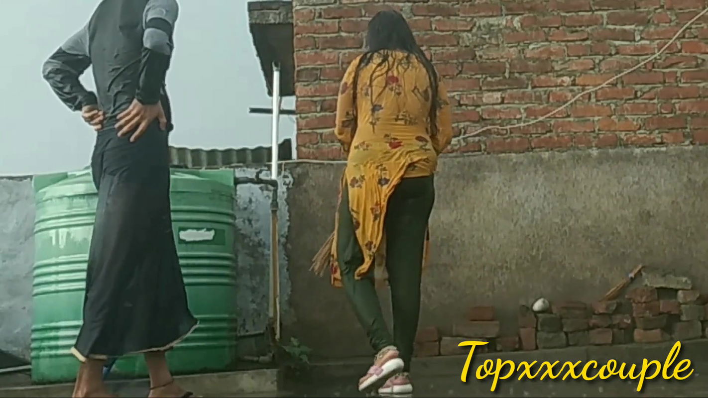 ‘DESI BHABHI’ RAIN BATH.