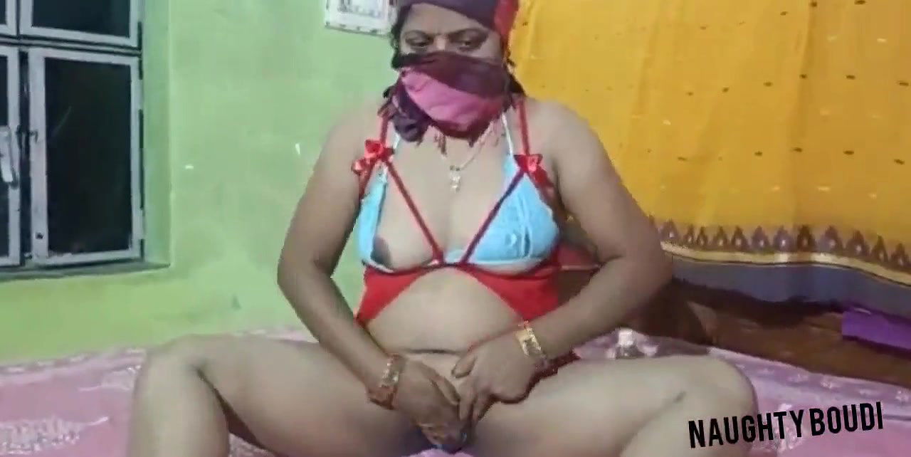 Aao meri payass bhujhao Bhabhi ki chut.