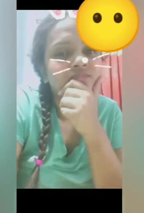 Sexy Desi Girl show her big boobs