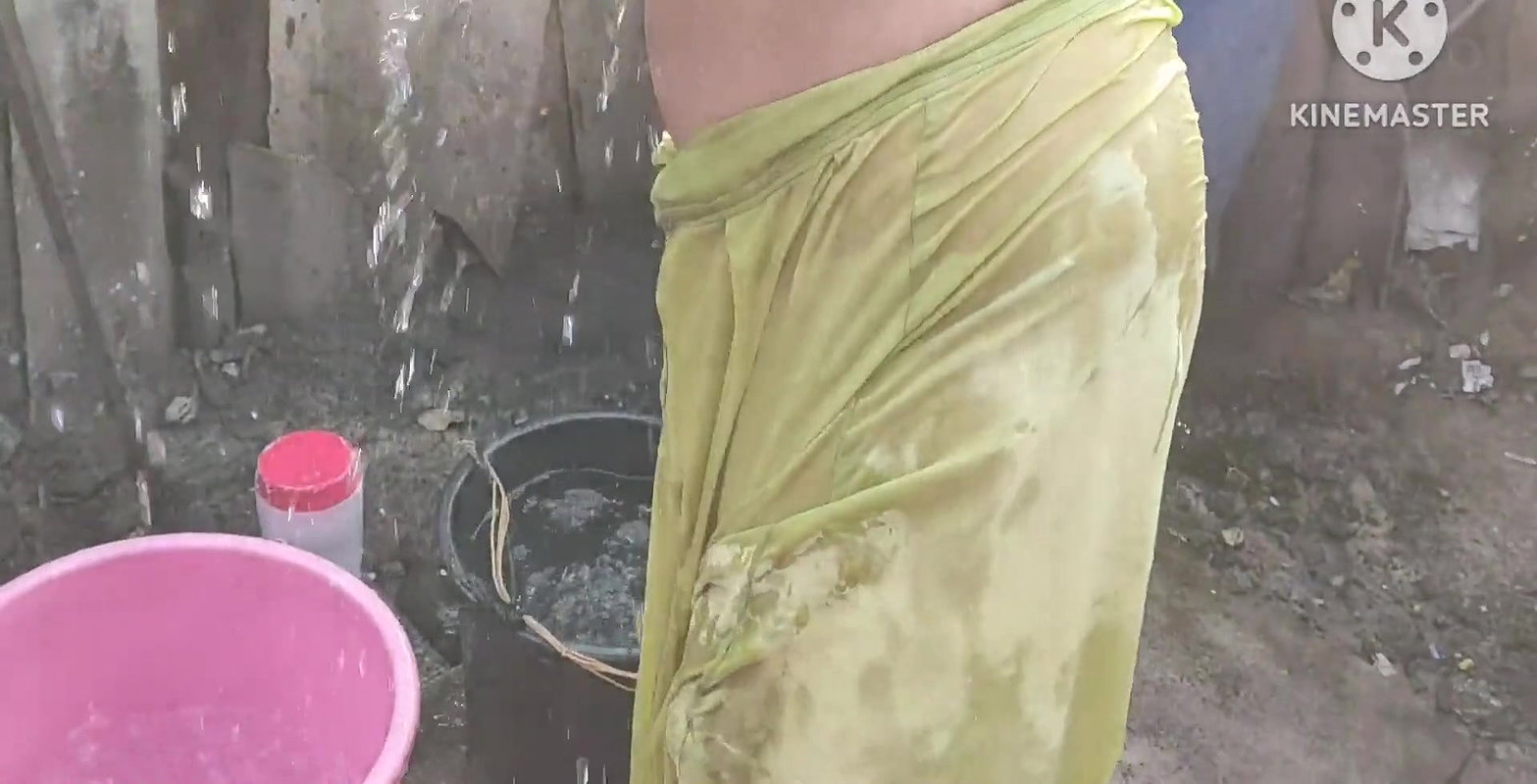 Anita ki hot ass and boobs hot.