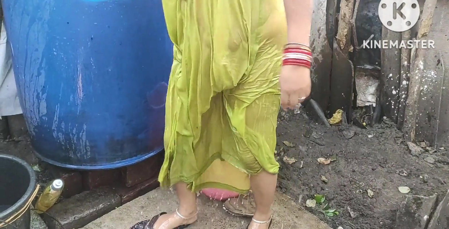 Anita yadav bathing outside with dance. T