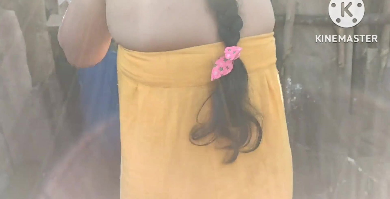 Anita yadav bathing outside with hot.