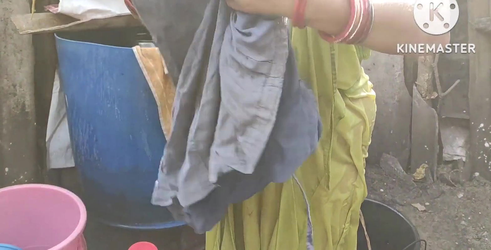 Anita yadav ki boobs and big ass.