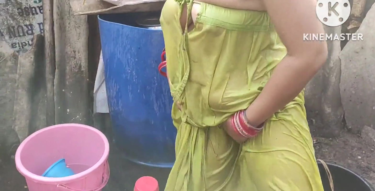 Anita yadav ki boobs and big ass.