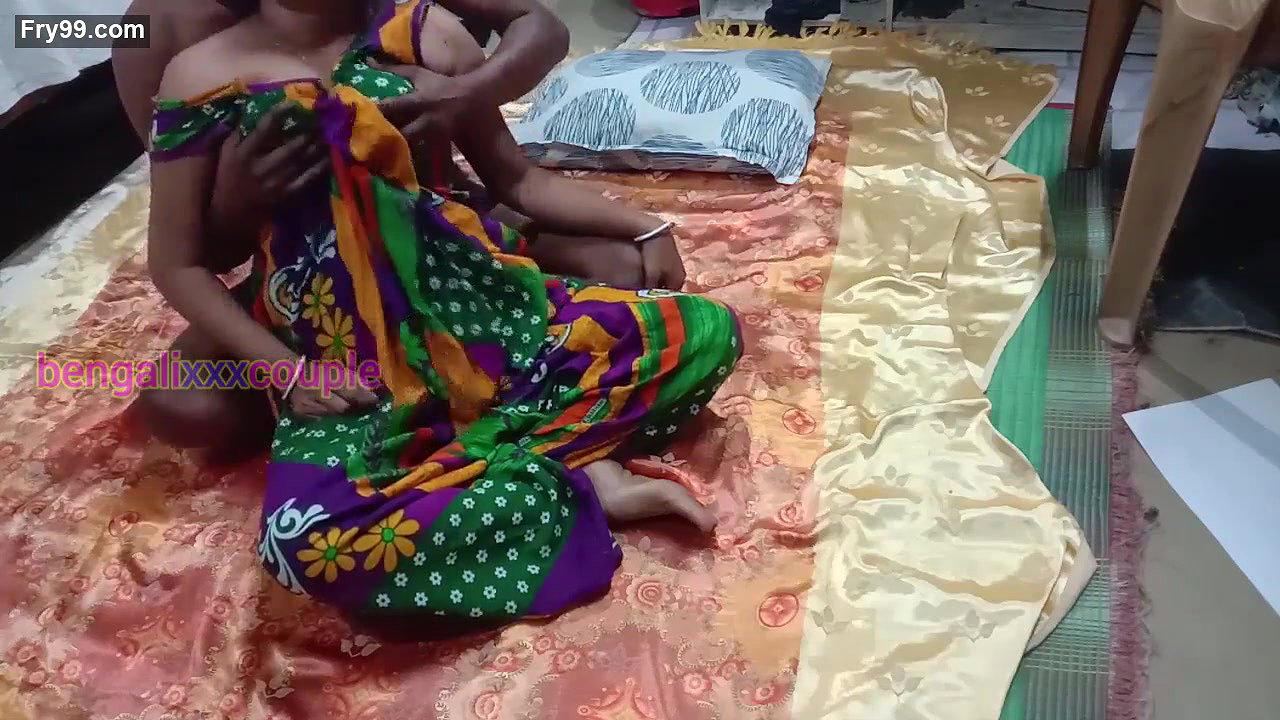 Desi Bengali village couple fucking 3