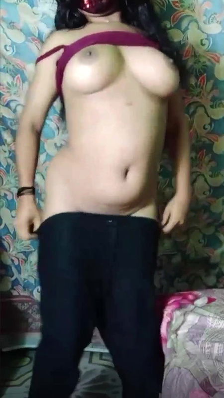 Bengali Bhabhi Nude Dance full music. .