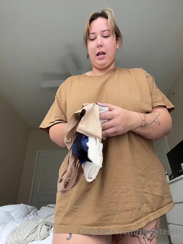 Kawaii BBW Moans While She Sucks Fucks Yummy Toy_298aa6f4