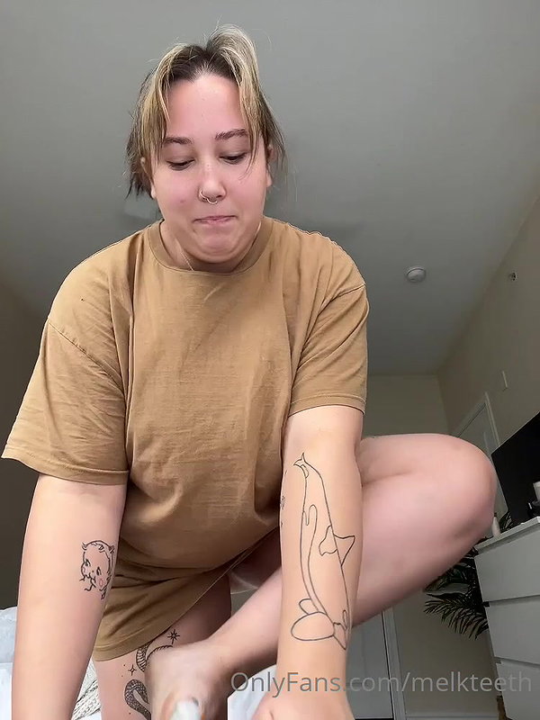 Kawaii BBW Moans While She Sucks Fucks Yummy Toy_298aa6f4