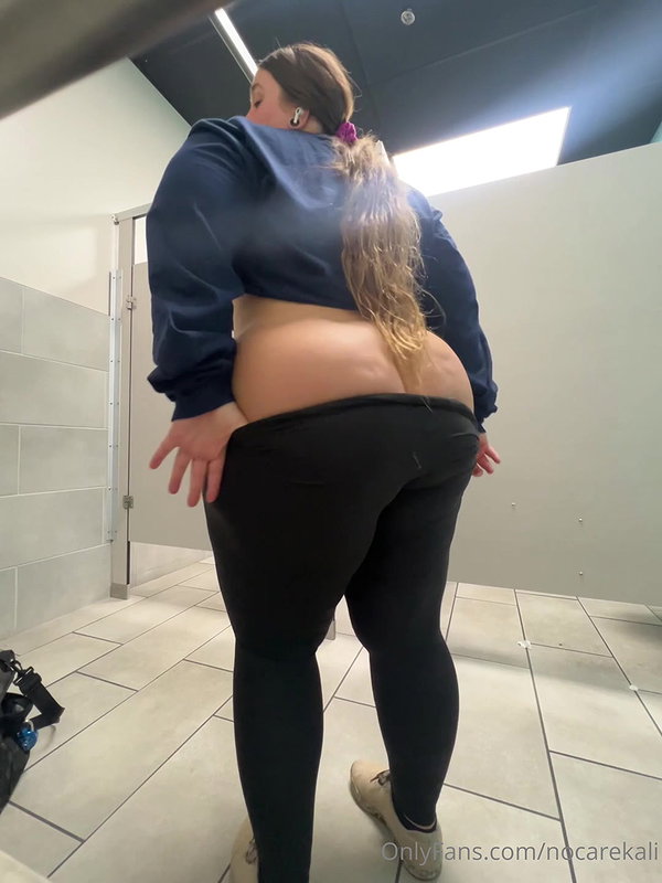 Amateur BBW big tits and big ass milf webcam solo_b2cbb290