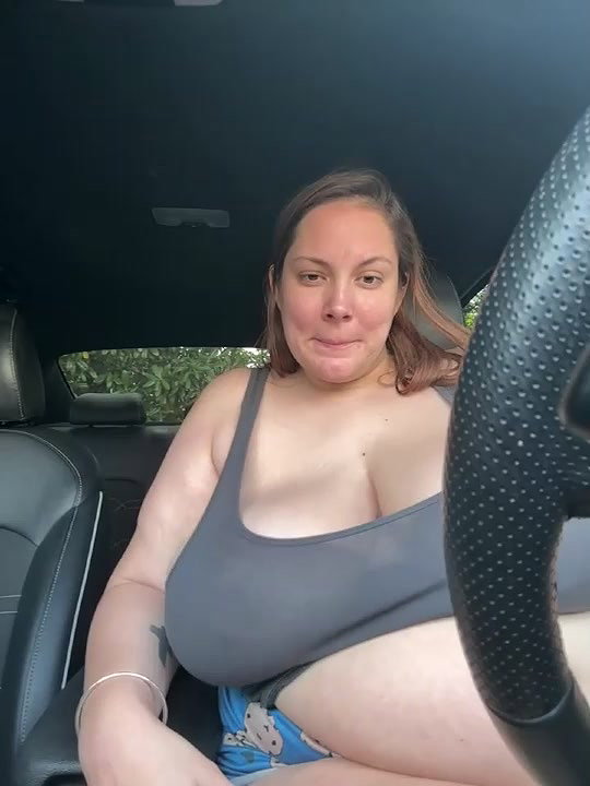 BBW Anal Play With Her Hair Brush_2d74fcdb