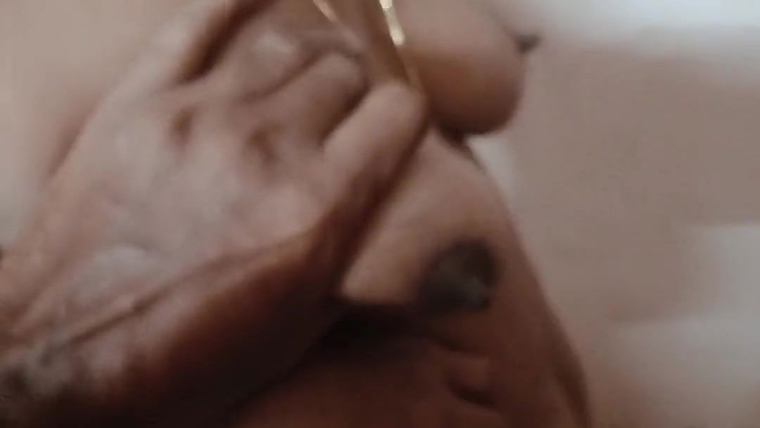 Boob show – Indian housewife.