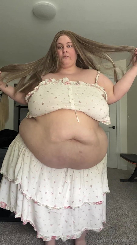 BBW EBONY MARLEY MOORE USES FUCK MACHINE TO BANG HER TIGHT PUSSY_a503cfcf